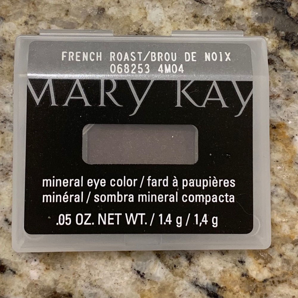 Mary Kay French Roast eyeshadow eye color